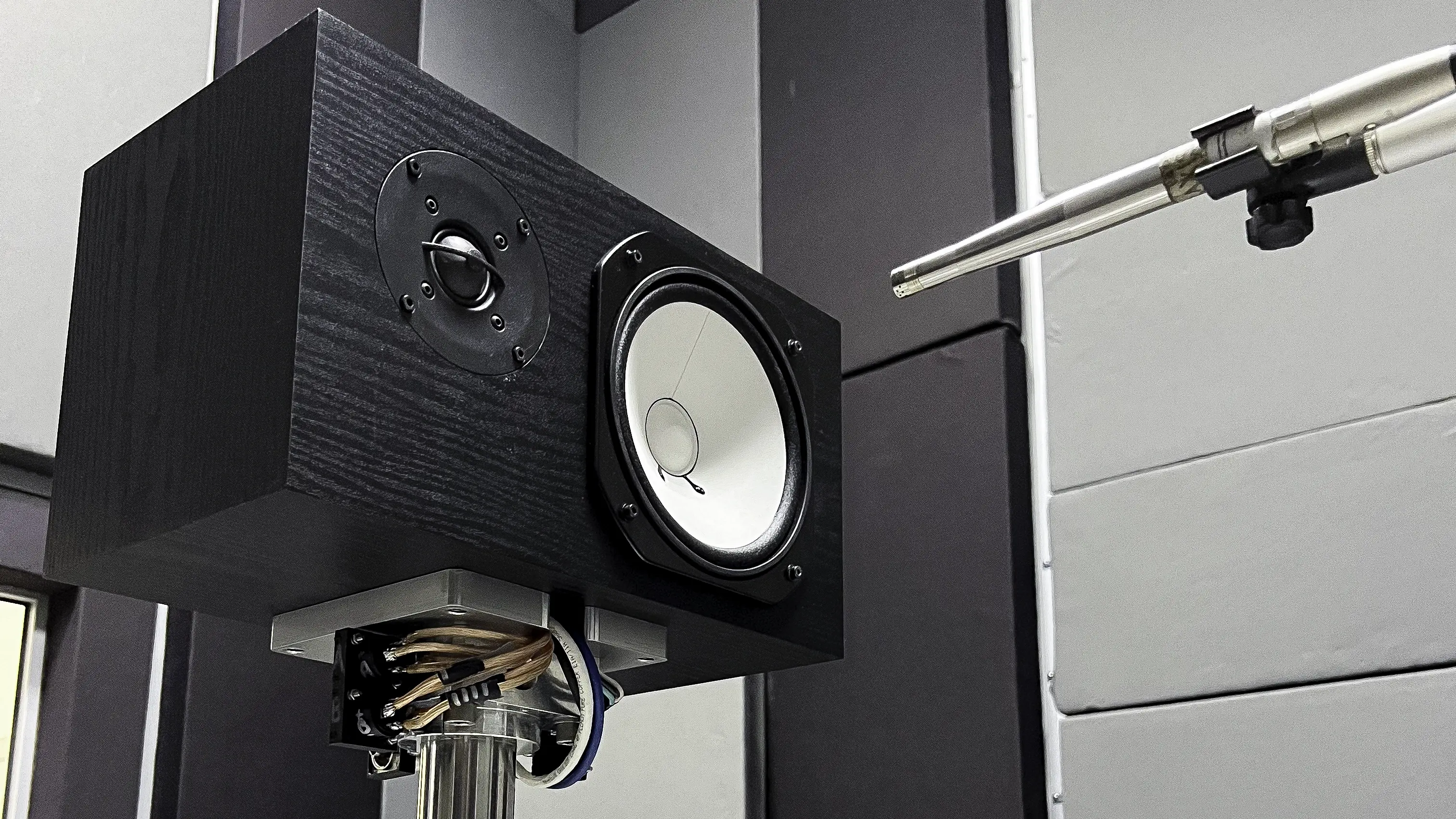Understanding Sensitivity, Wattage, and Distance for in Loudspeakers