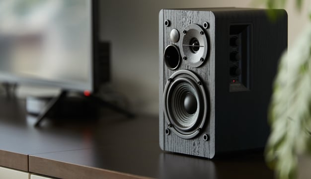 tweeter speakers on table 