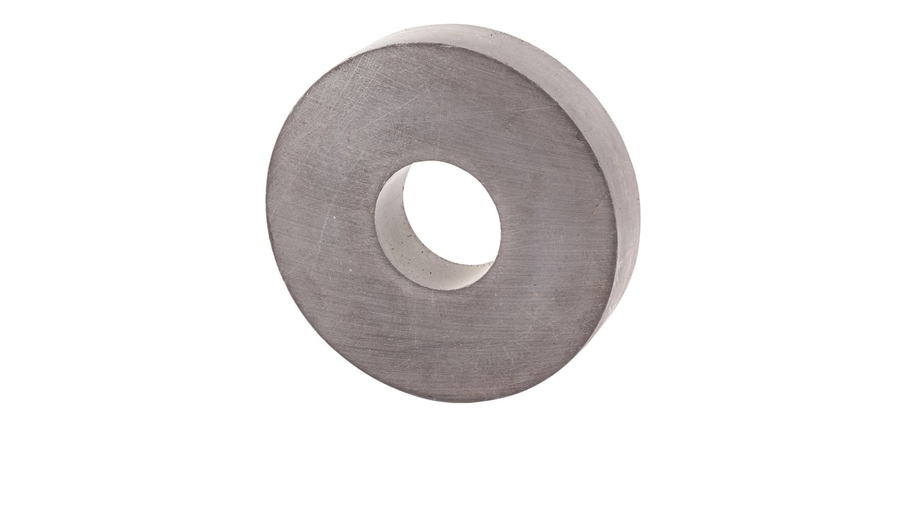 Can a Car Speaker Magnet Sit against Metal Safely?